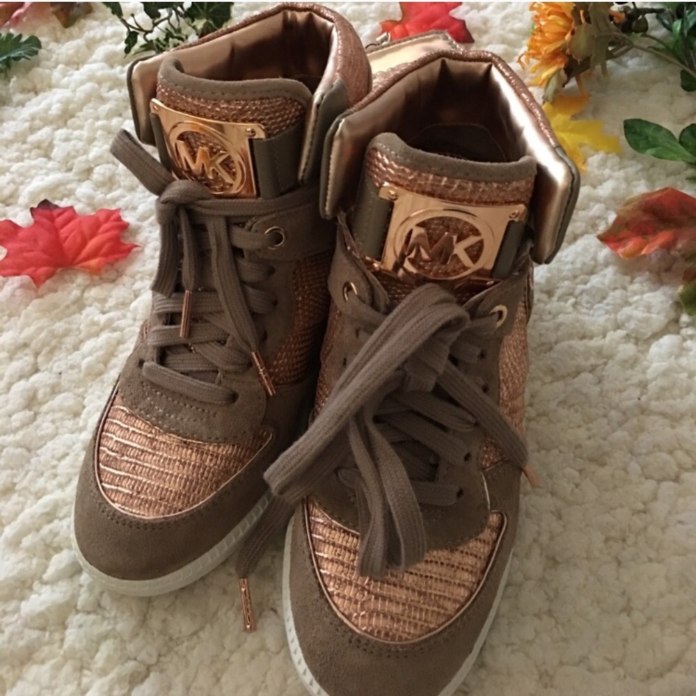 ❤️NWOT Beautiful Michael Kors shoes size 6.5